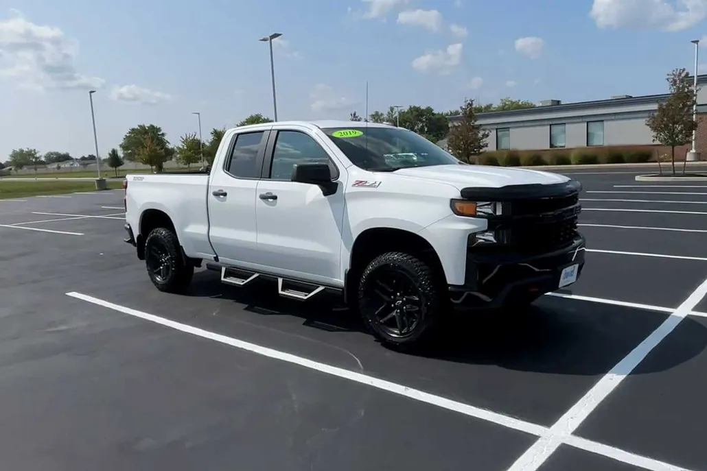 2019 Chevrolet Silverado 1500 Custom Trail Boss photo 1