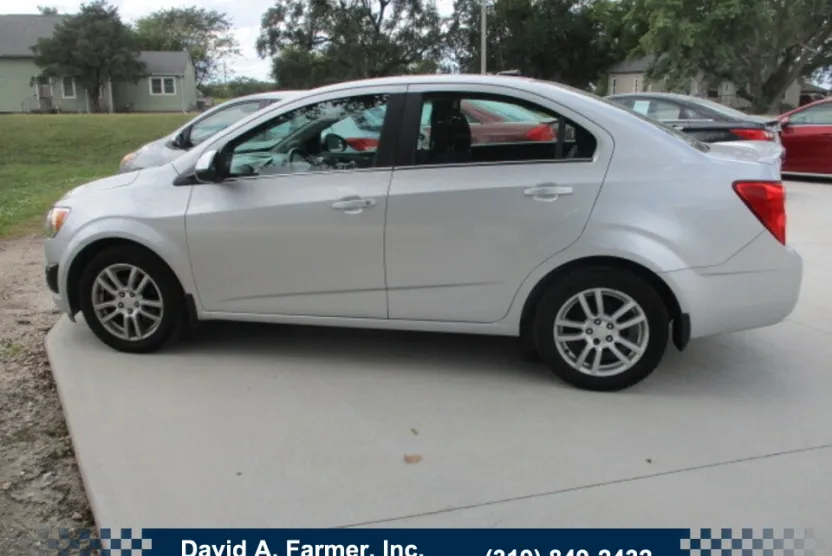 2013 Chevrolet Sonic LT photo 1