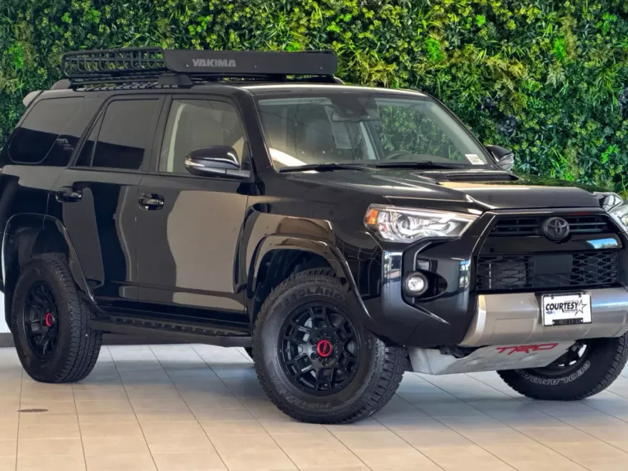 2022 Toyota 4Runner TRD Premium photo 1