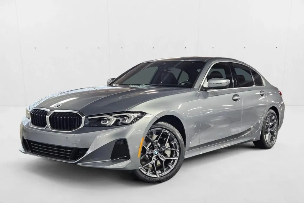 2025 Bmw 330i Sedan photo 1