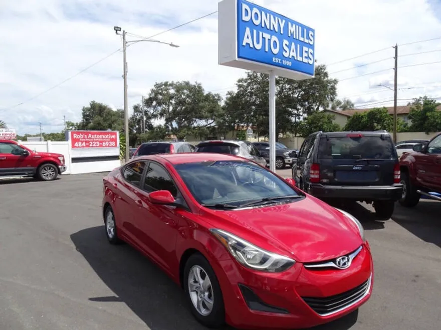 2014 Hyundai Elantra SE photo 1