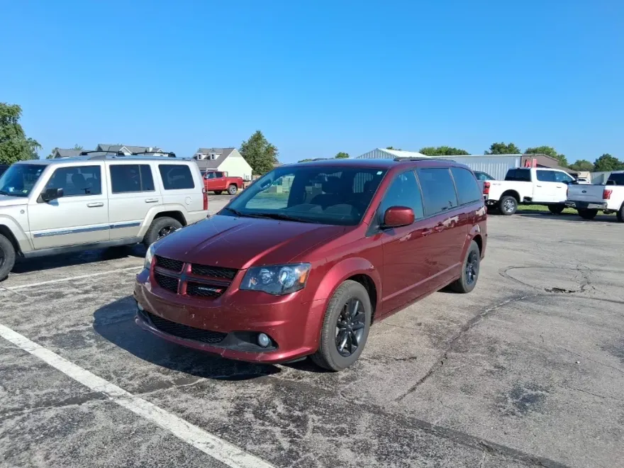 2019 Dodge Grand Caravan GT photo 1