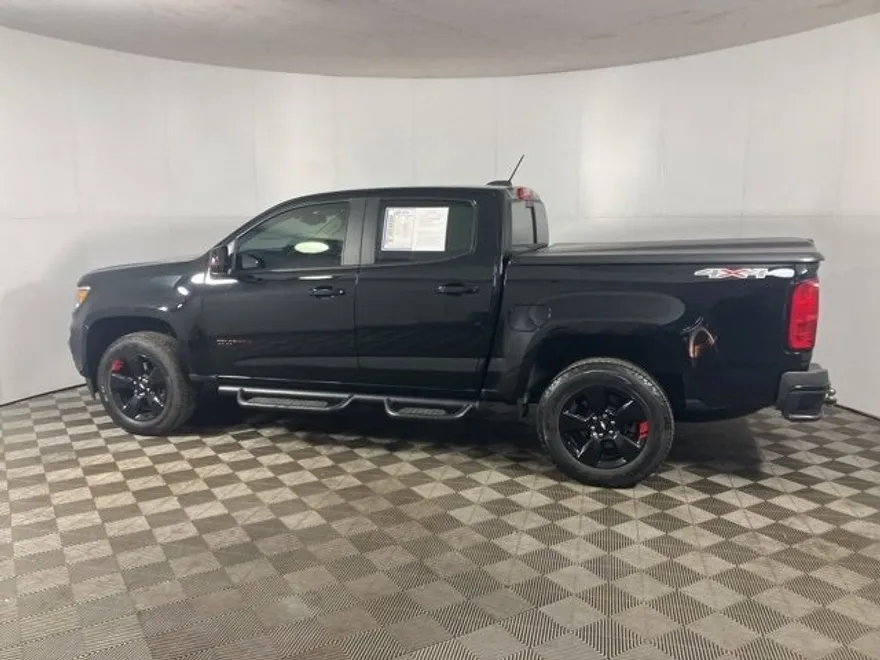 2022 Chevrolet Colorado LT photo 1