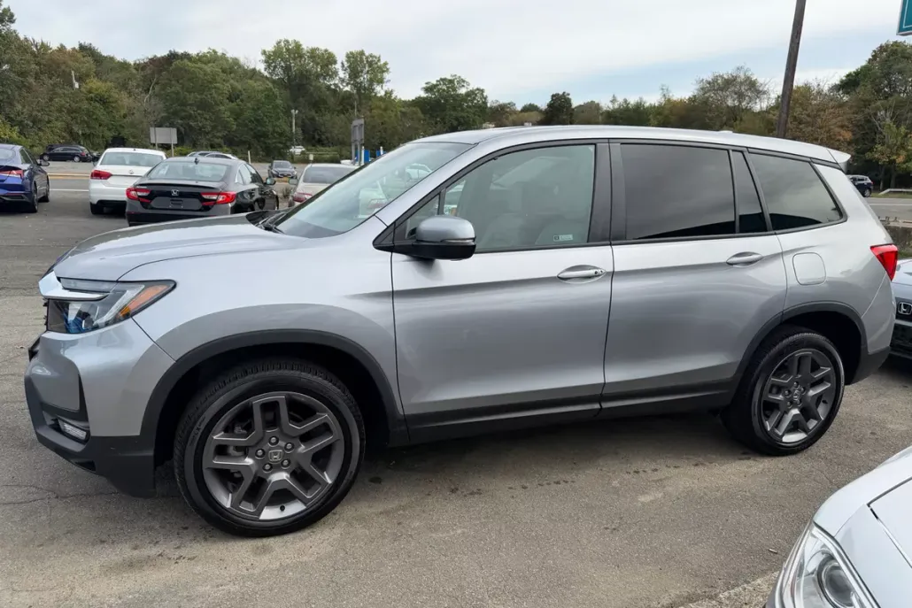 2023 Honda Passport EX-L photo 1