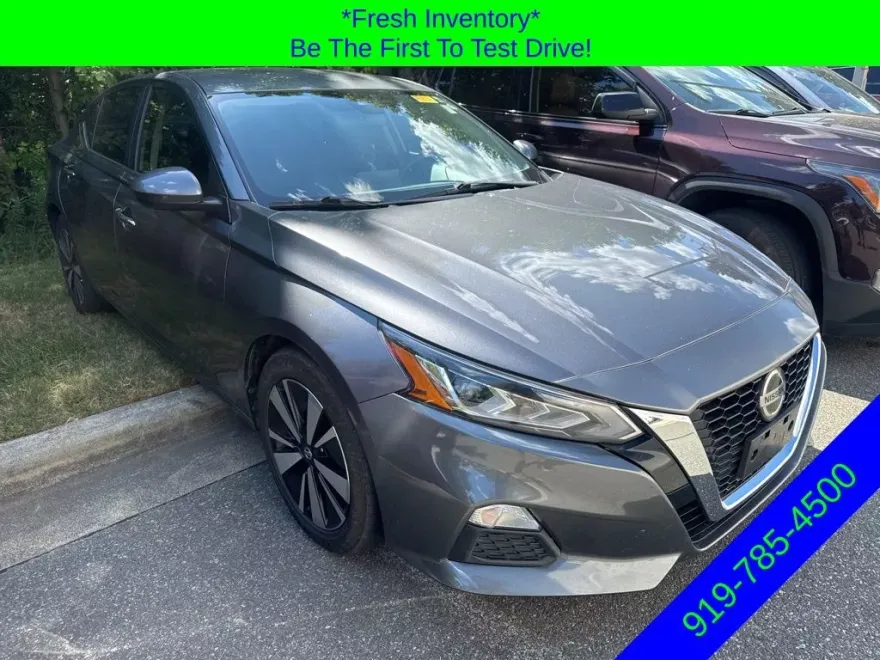 2021 Nissan Altima 2.5 SV photo 1