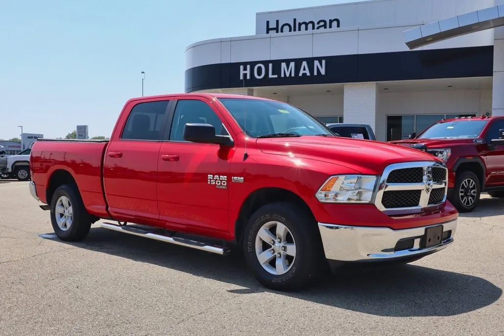 2019 Ram 1500 Classic SLT photo 1