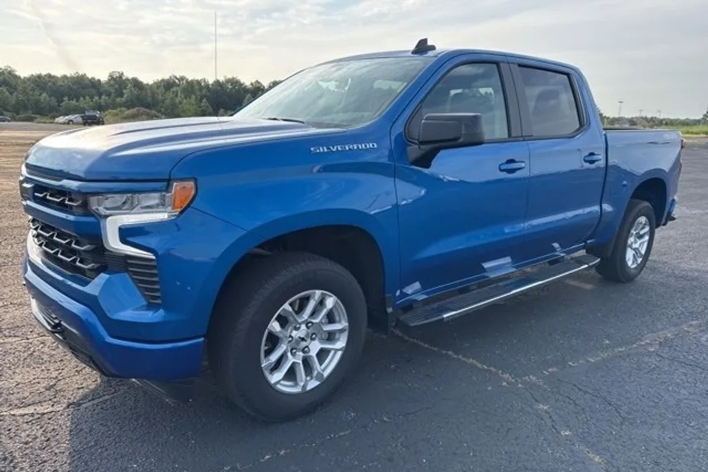 2022 Chevrolet Silverado 1500 RST photo 1