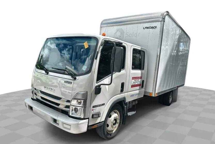 2023 Isuzu NPR photo 1
