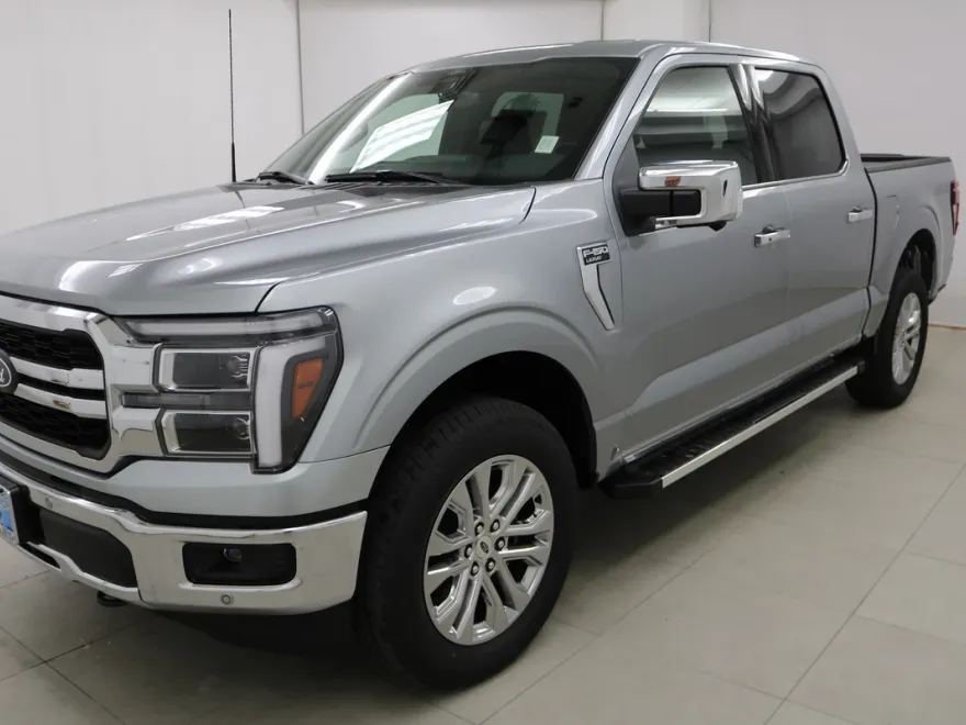 2025 Ford F-150 Lariat photo 1