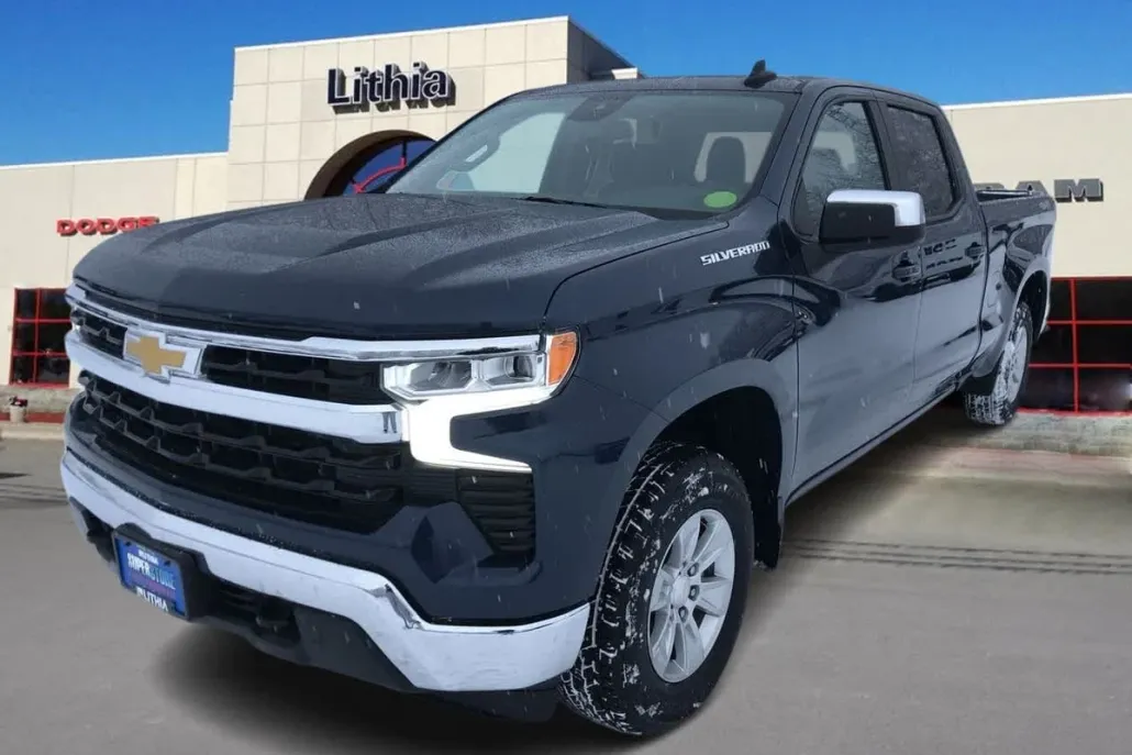 2022 Chevrolet Silverado 1500 LT photo 1