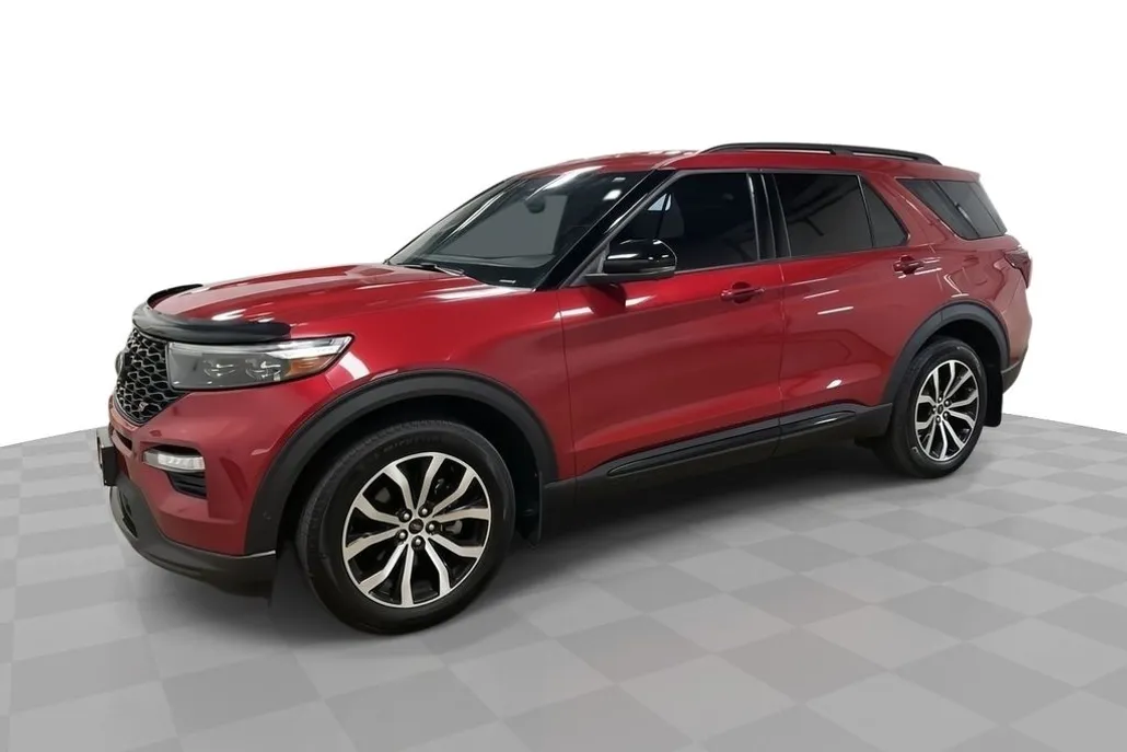 2021 Ford Explorer ST photo 1