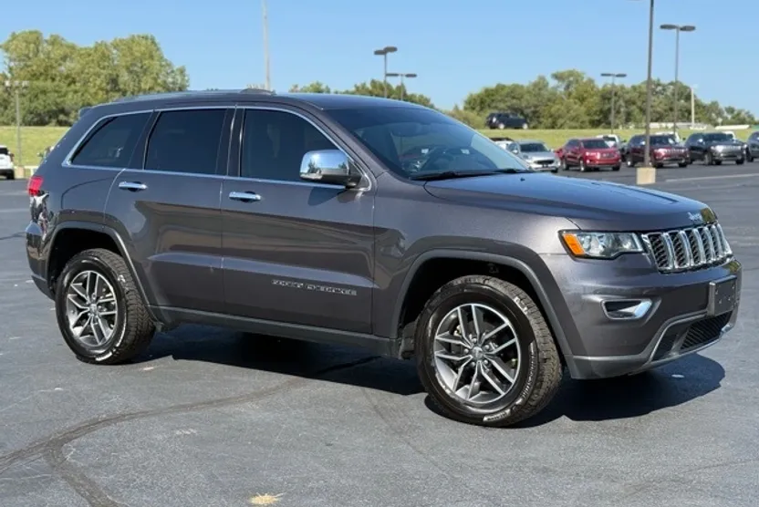 2018 Jeep Grand Cherokee Limited photo 1
