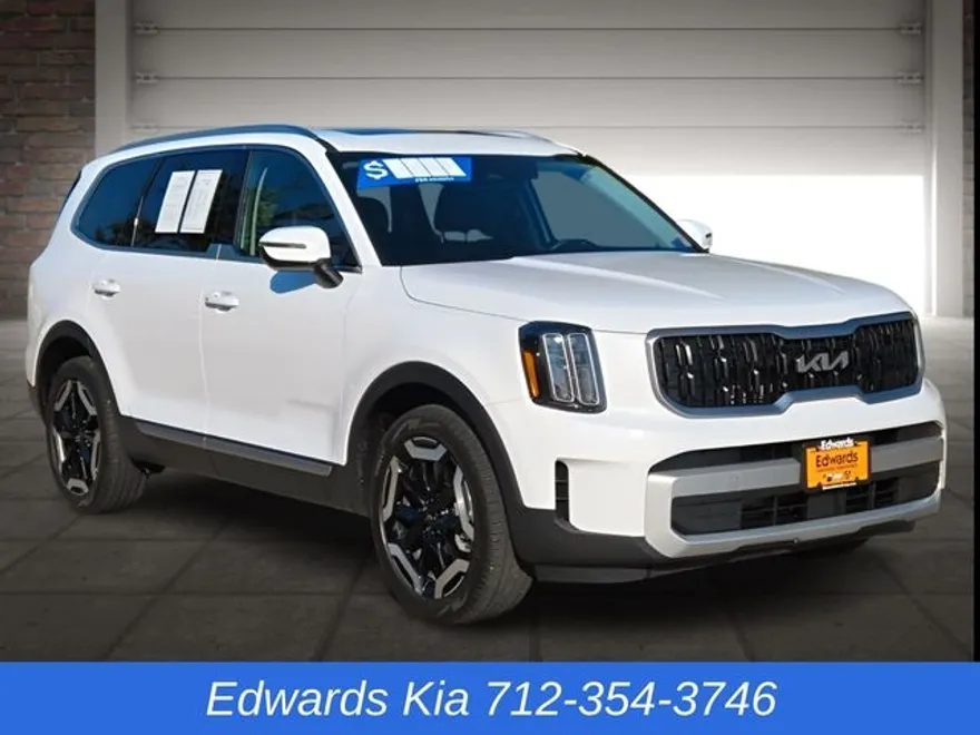 2025 Kia Telluride EX photo 1