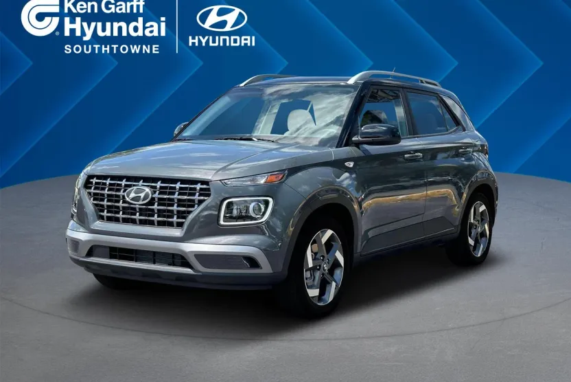 2025 Hyundai Venue Limited photo 1