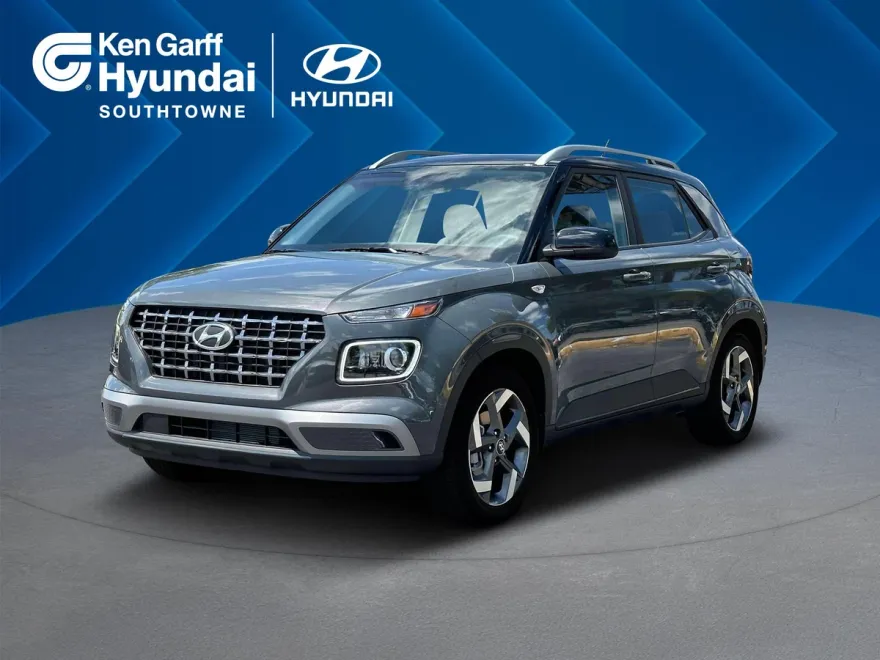 2025 Hyundai Venue Limited photo 1