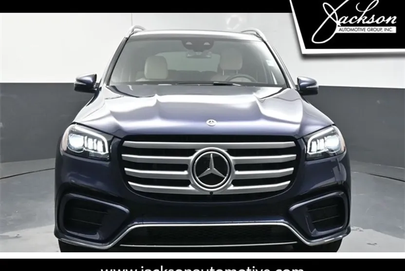 2025 Mercedes Benz GLS 450 4MATIC photo 1