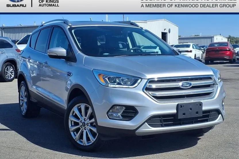 2017 Ford Escape Titanium photo 1