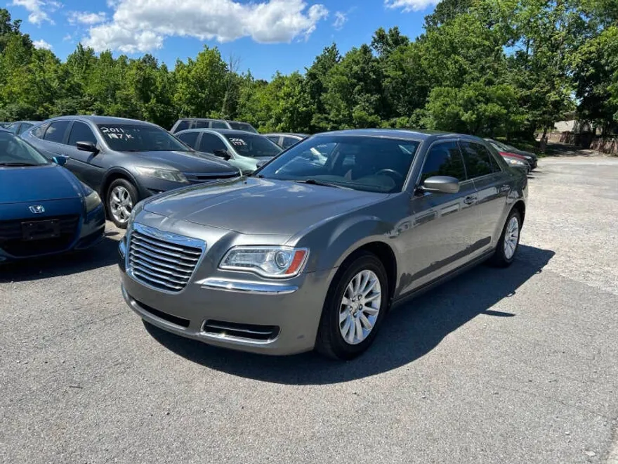 2012 Chrysler 300 Base photo 1
