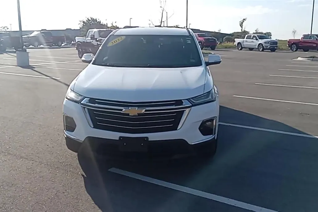 2022 Chevrolet Traverse Cloth photo 1