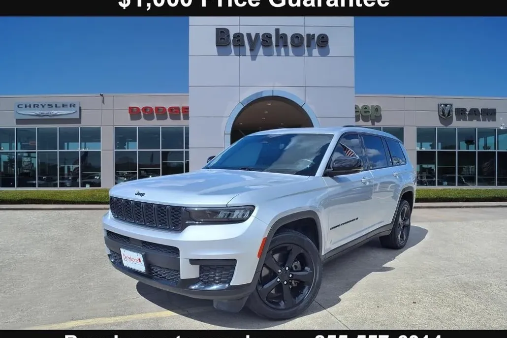 2022 Jeep Grand Cherokee Altitude photo 1