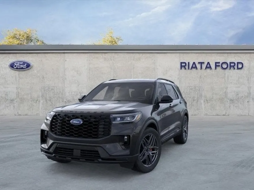 2025 Ford Explorer ST-Line photo 1