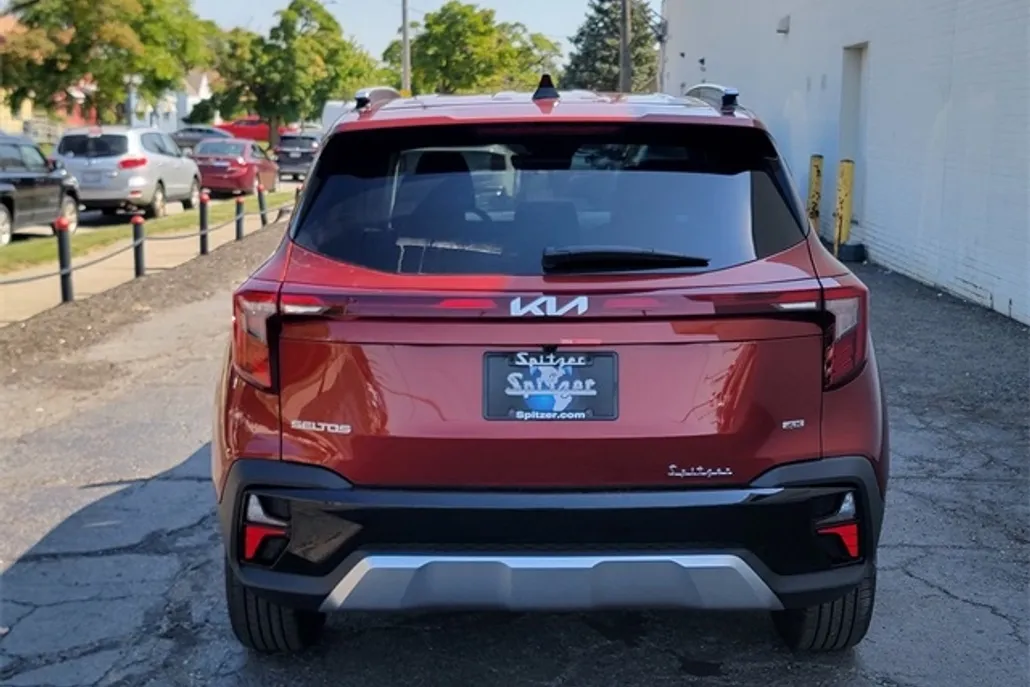 2026 Kia Seltos S photo 1