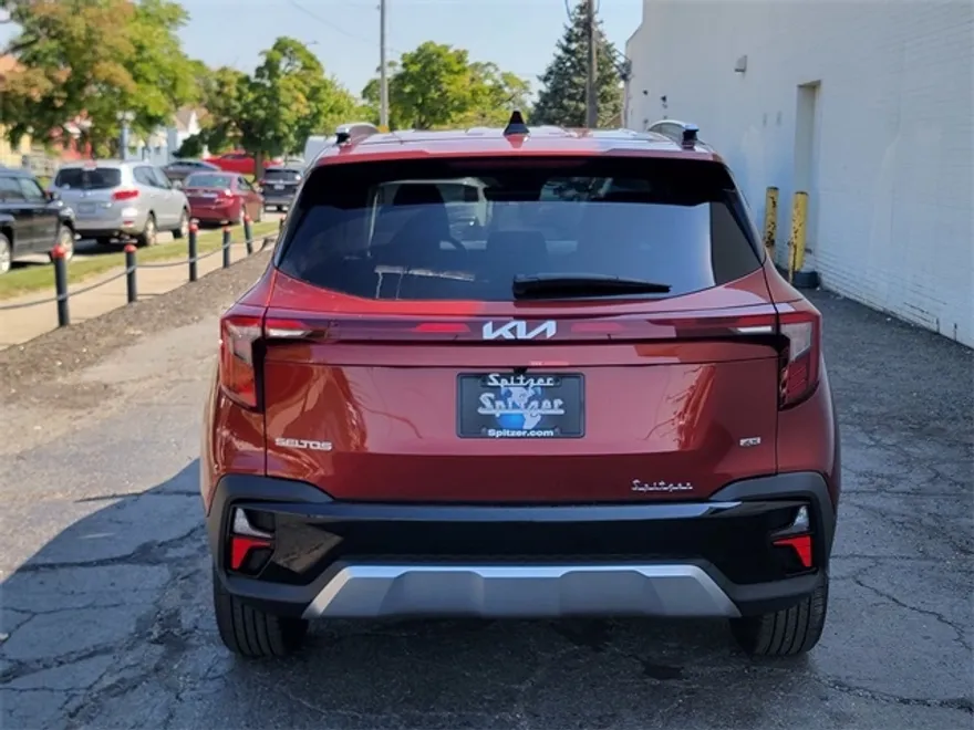 2026 Kia Seltos S photo 1