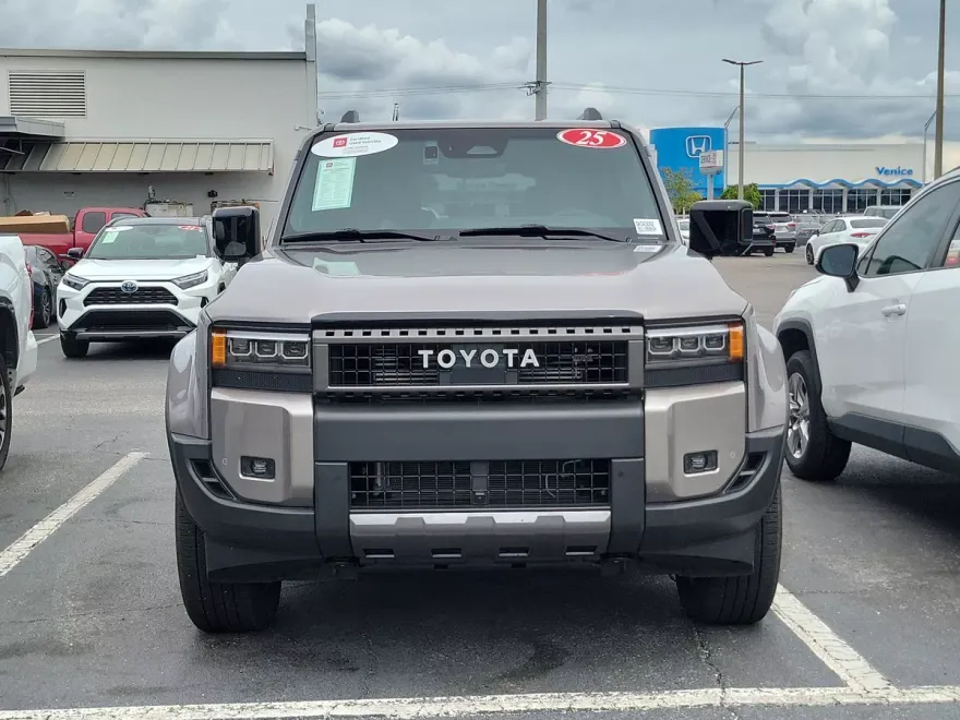 2025 Toyota Land Cruiser Base photo 1