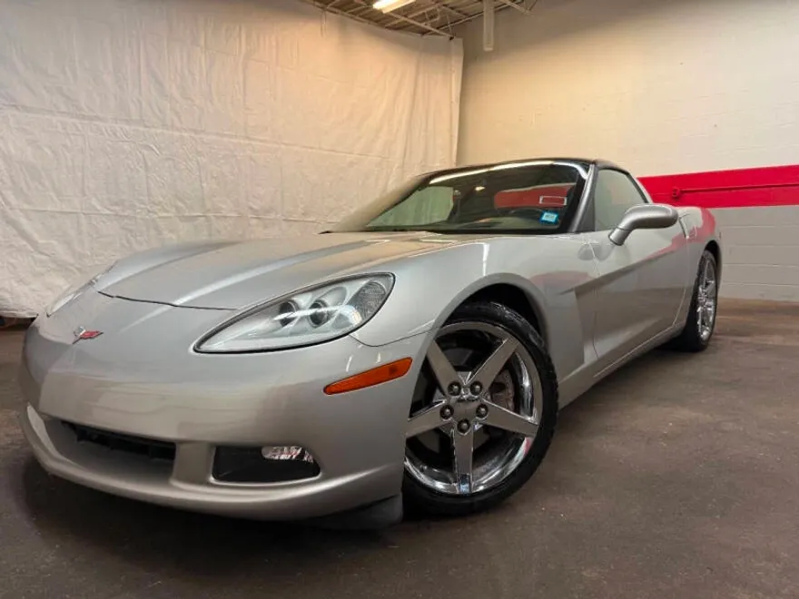2005 Chevrolet Corvette photo 1