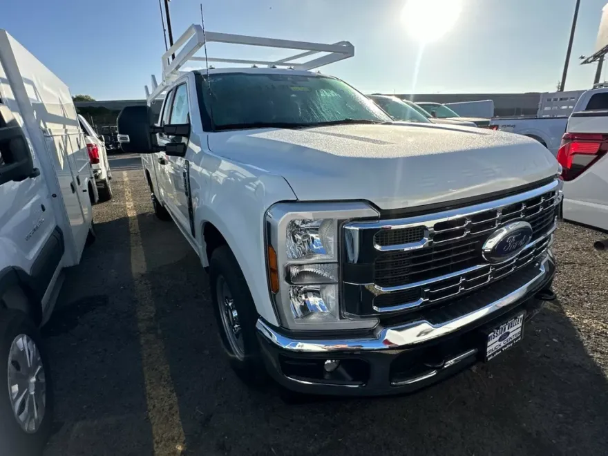 2026 Ford F-350 photo 1