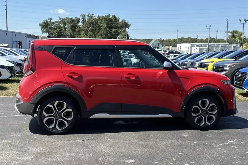 2021 Kia Soul X-Line photo 1