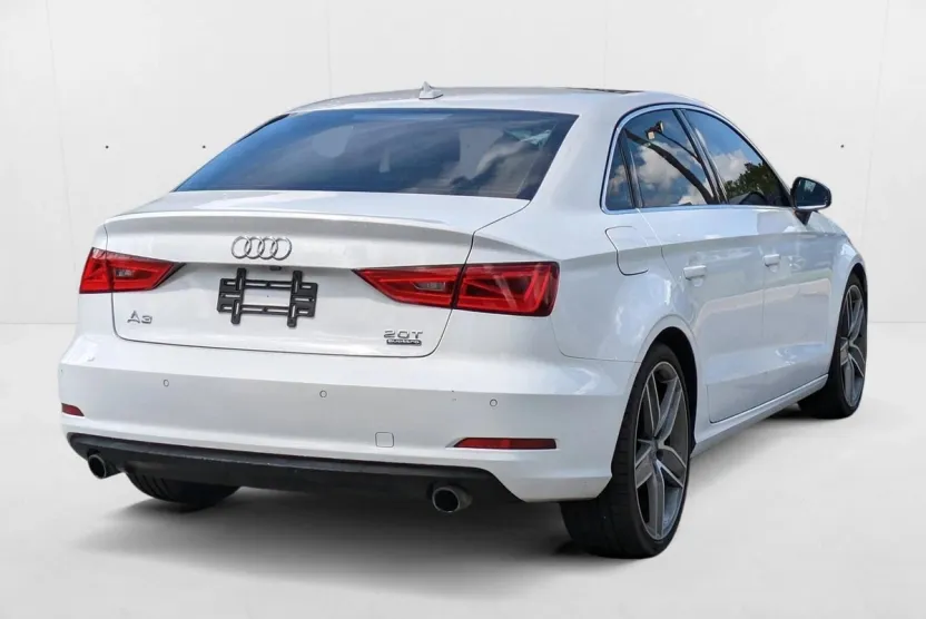 2016 Audi A3 2.0T Premium Plus photo 1