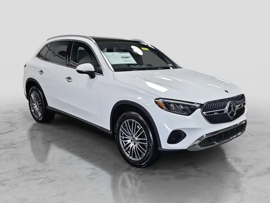 2026 Mercedes Benz GLC 300 photo 1