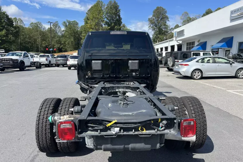 2025 Ram 5500 Tradesman photo 1