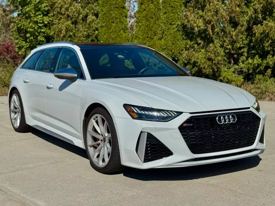 2021 Audi RS 6 Avant Base photo 1