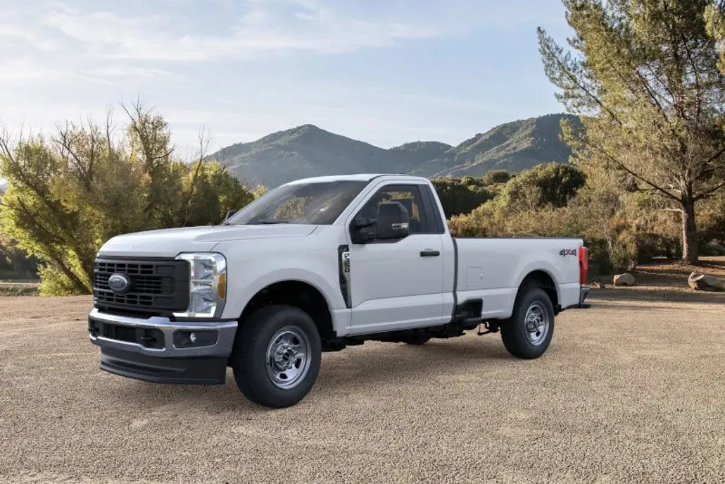 2025 Ford F-350 XL photo 1