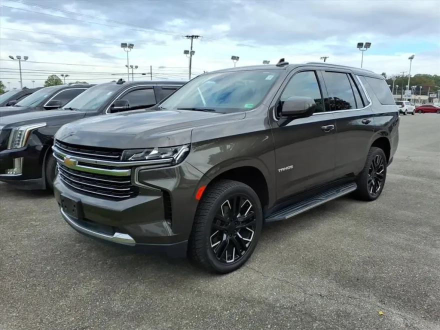 2021 Chevrolet Tahoe LT photo 1