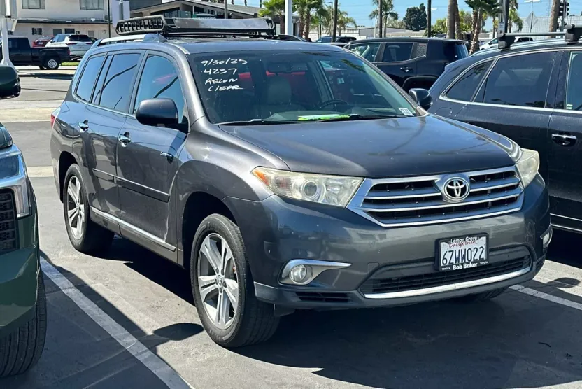 2013 Toyota Highlander Limited photo 1