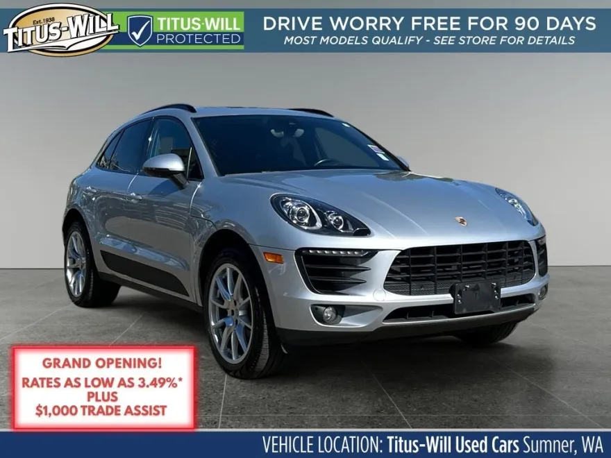 2017 Porsche Macan Base photo 1