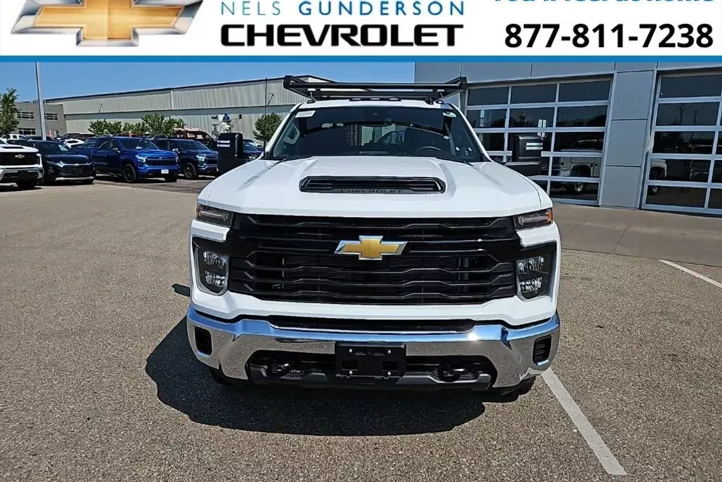 2024 Chevrolet Silverado 3500HD photo 1
