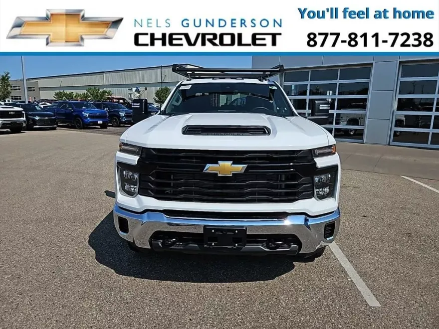 2024 Chevrolet Silverado 3500HD photo 1