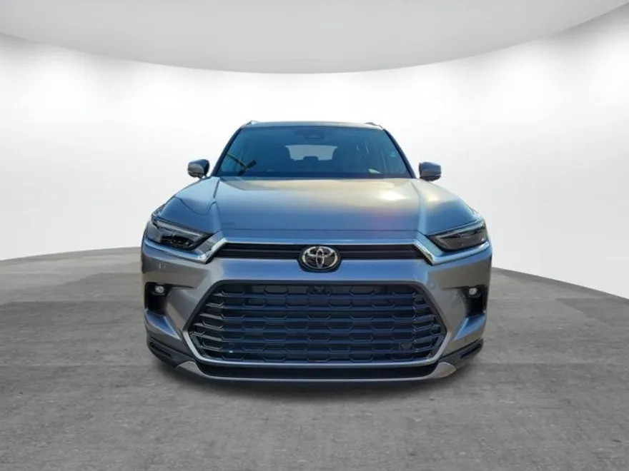2026 Toyota Grand Highlander Limited photo 1