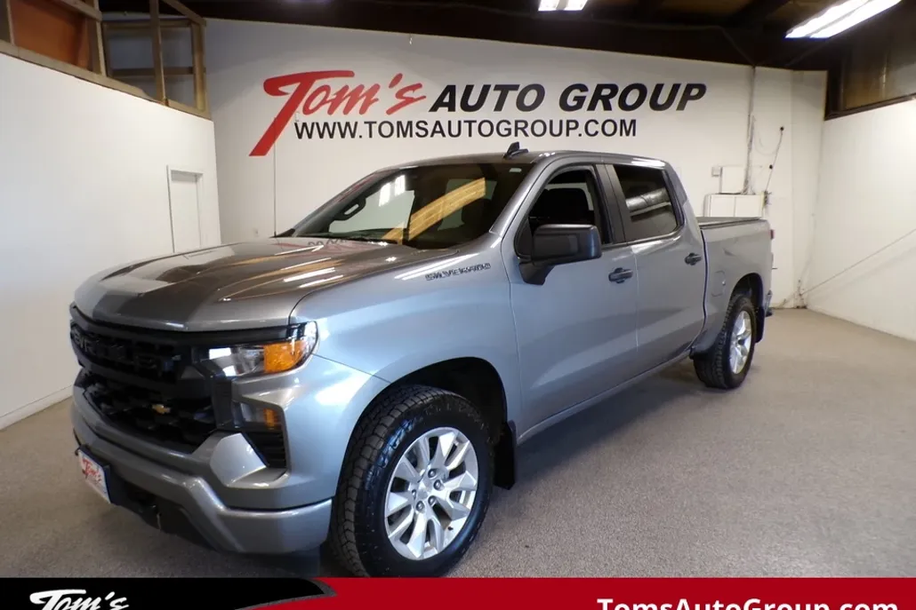2023 Chevrolet Silverado 1500 Custom photo 1