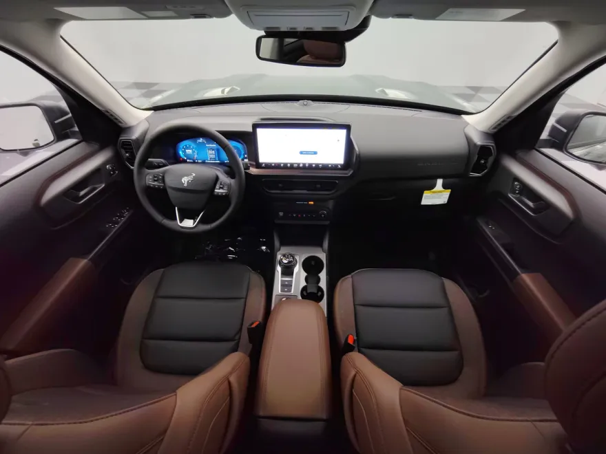 2025 Ford Bronco Sport Outer Banks photo 1