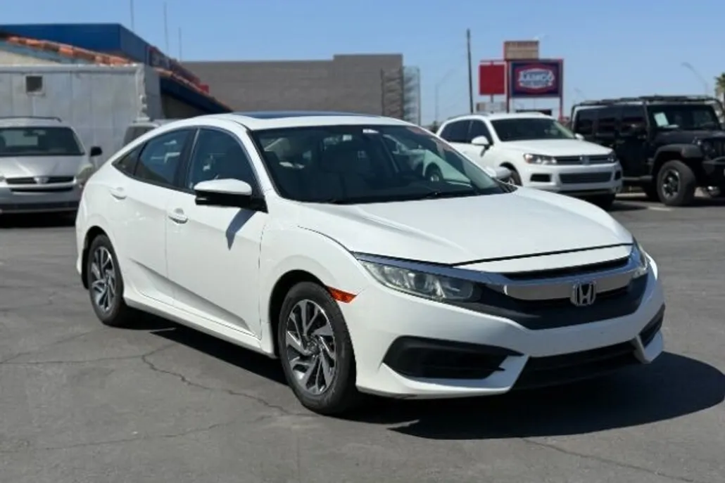 2018 Honda Civic EX photo 1