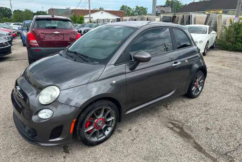 2015 Fiat 500 Abarth photo 1
