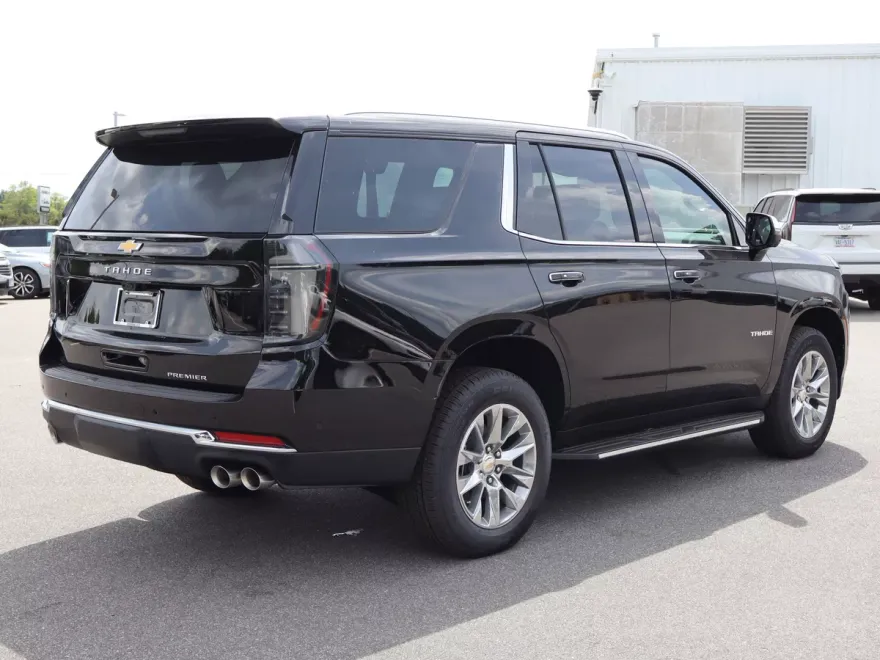 2025 Chevrolet Tahoe Premier photo 1
