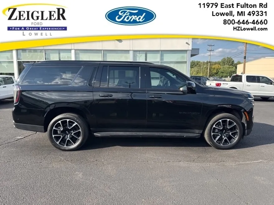2025 Chevrolet Suburban RST photo 1