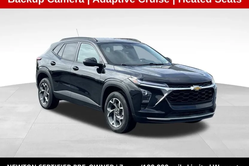 2024 Chevrolet Trax LT photo 1