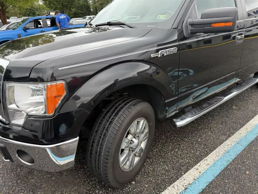 2012 Ford F-150 XLT photo 1